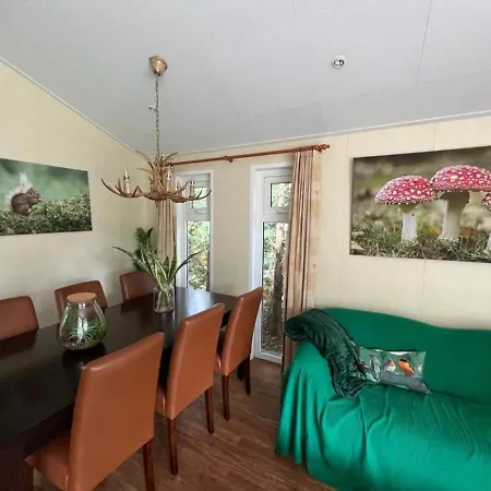 Cosy Forest Chalet In With Indoor And Outdoor Pool פורטהאוזן